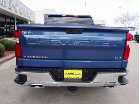 Used 2024 Chevrolet Silverado 1500 LTZ AWD/4WD image 3