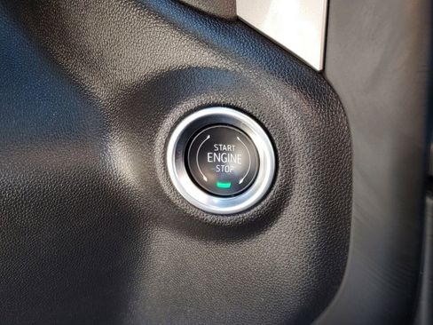 Used 2025 Chevrolet Silverado 1500 Custom image 25