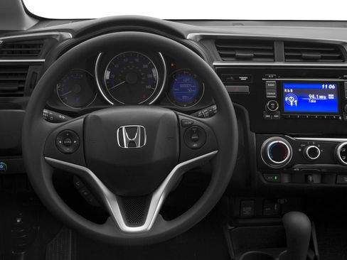 Used 2016 Honda Fit LX image 4
