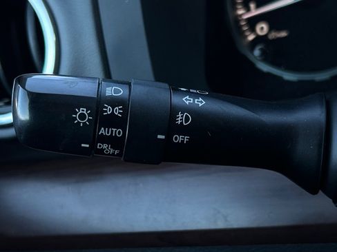 Used 2018 Toyota Tundra Limited w/ Limited Premium Package image 22