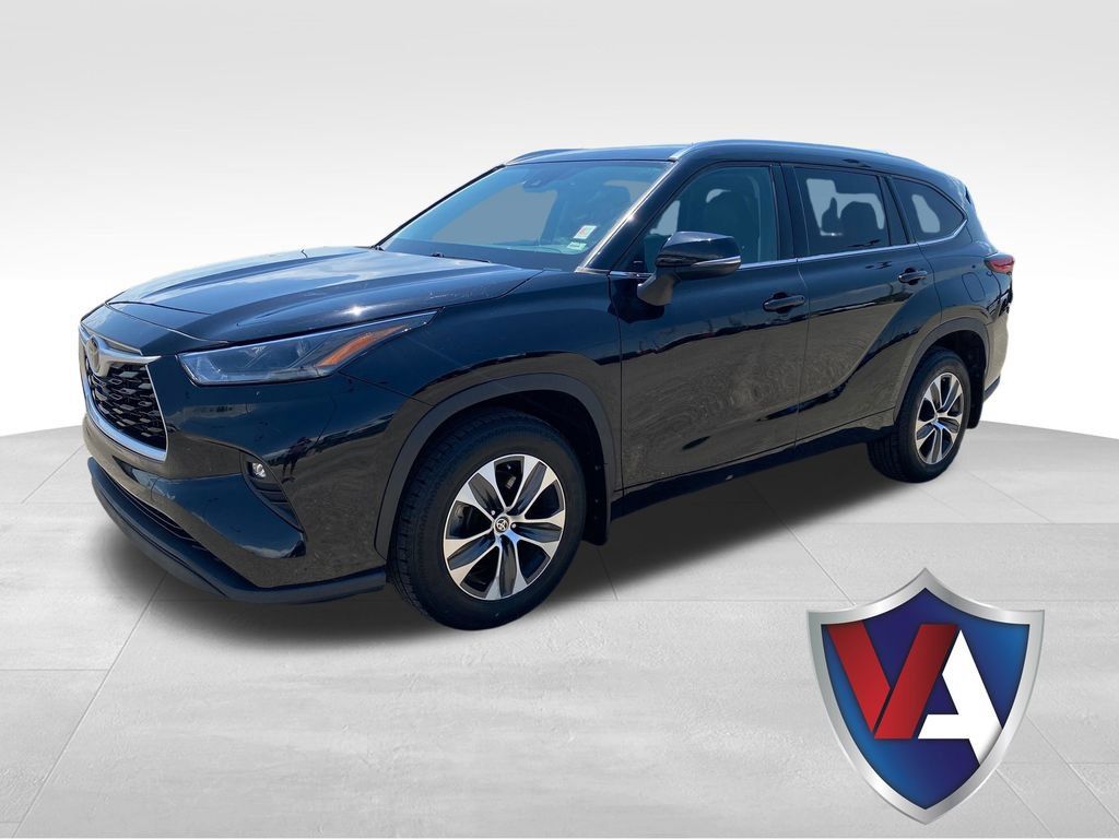 Used 2021 Toyota Highlander XLE AWD/4WD 360° Tour