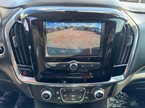 Used 2018 Chevrolet Traverse LS FWD image 24