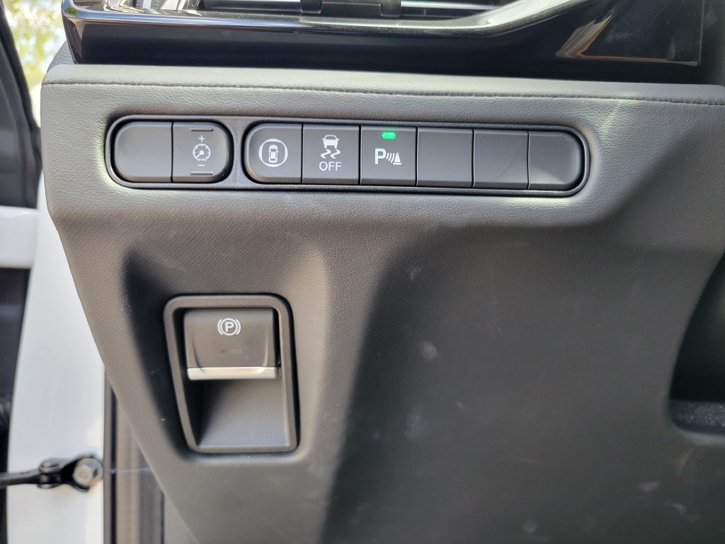 Certified 2025 Acura MDX w/ Technology Package FWD image 23