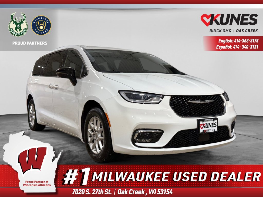 Used 2025 Chrysler Pacifica Select FWD image 1