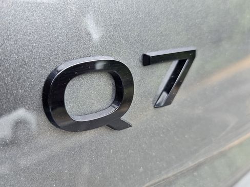 Used 2025 Audi Q7 2.0T Premium Plus w/ Premium Plus Package AWD/4WD image 9