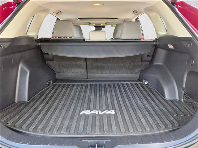 Used 2019 Toyota RAV4 Limited w/ Cold Weather Package FWD image 6