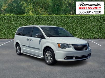 Used 2015 Chrysler Town & Country Touring-L w/ Driver Convenience Group
