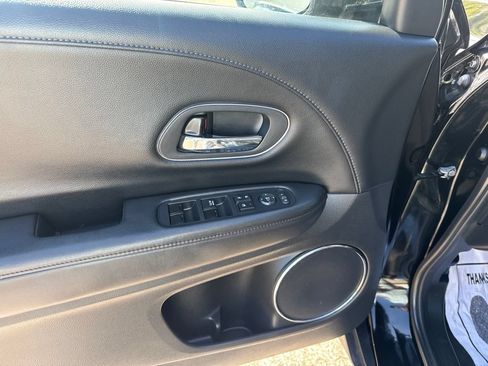 Used 2017 Honda HR-V EX-L image 14