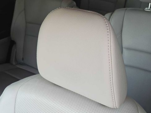 Used 2019 Honda Pilot Elite image 15