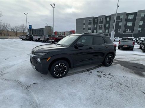 Used 2022 Chevrolet TrailBlazer LT image 4