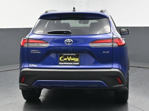Used 2025 Toyota Corolla Cross XLE w/ Convenience Package image 4