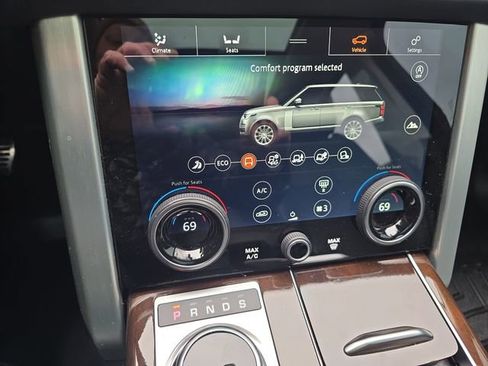 Used 2022 Land Rover Range Rover Westminster Edition image 27