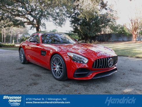 Used 2018 Mercedes-Benz AMG GT S image 1
