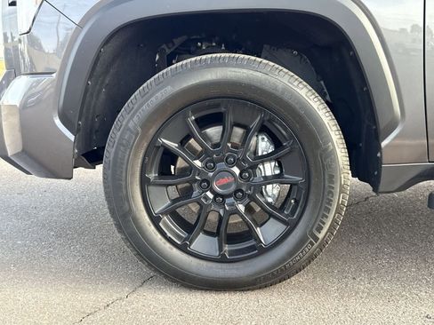 Used 2022 Toyota Tundra SR5 image 10