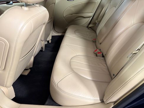 Used 2008 Buick Lucerne CXL FWD image 17