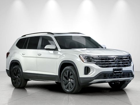 New 2026 Volkswagen Atlas SE FWD image 7