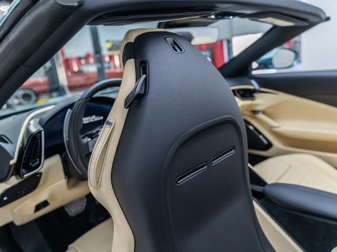 Used 2025 Ferrari Roma Spider image 28