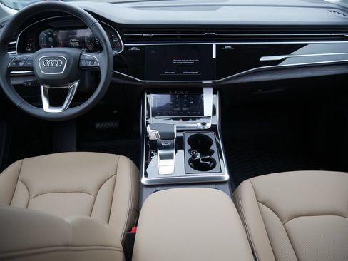 Used 2025 Audi Q7 3.0T Premium Plus w/ Premium Plus Package AWD/4WD image 39
