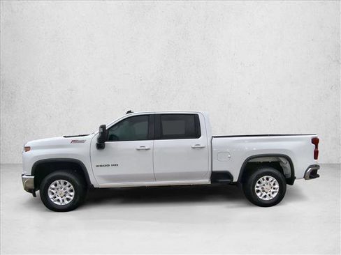 Used 2021 Chevrolet Silverado 2500 LT w/ Z71 Off-Road Package image 8
