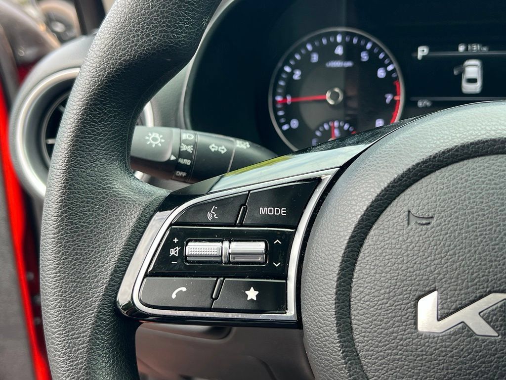 Certified 2023 Kia Forte LXS w/ LXS Technology Package FWD image 18