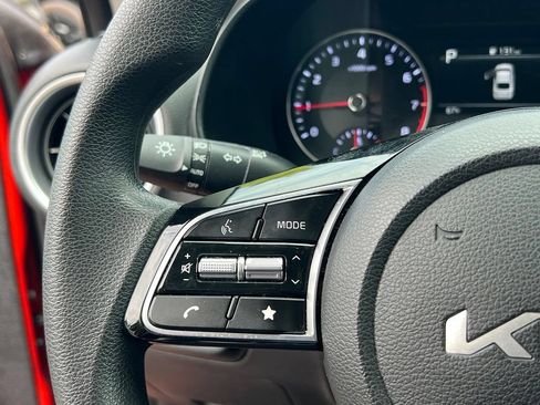 Certified 2023 Kia Forte LXS w/ LXS Technology Package FWD image 18