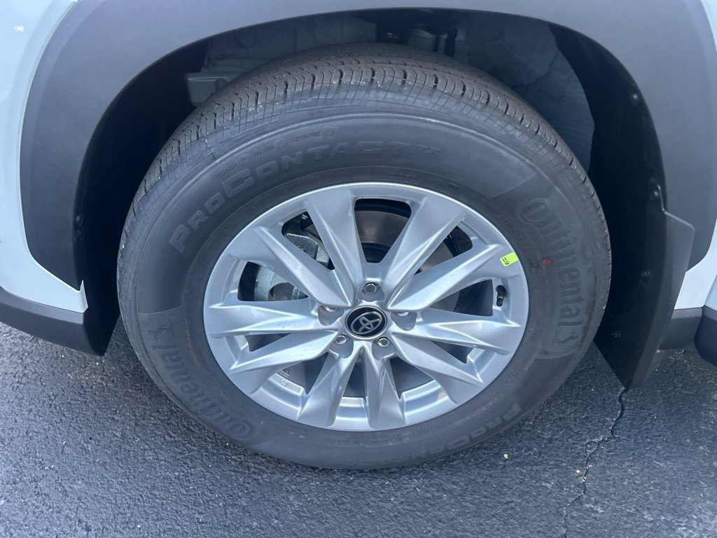 New 2026 Toyota Corolla Cross LE AWD/4WD image 28