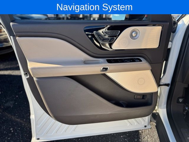 Used 2020 Lincoln Aviator Reserve w/ Equipment Group 202A AWD/4WD image 12