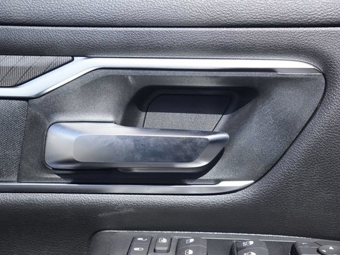 New 2026 RAM 1500 4x4 Crew Cab image 11