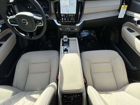 New 2026 Volvo XC90 T8 Plus image 14