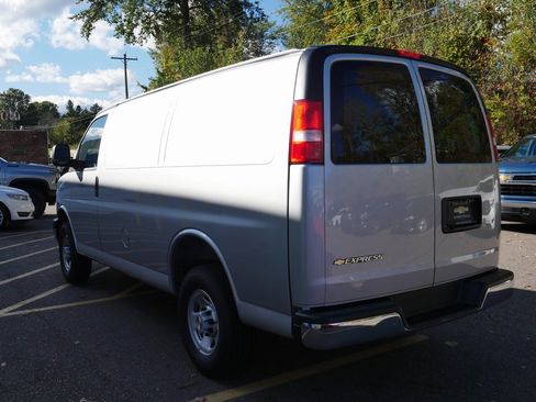 New 2025 Chevrolet Express 2500 w/ Driver Convenience Package image 5