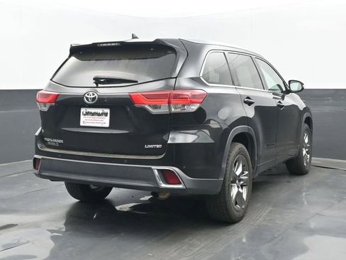 Used 2019 Toyota Highlander Limited Platinum image 6