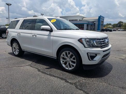 Used 2019 Ford Expedition Limited w/ Equipment Group 302A RWD image 2
