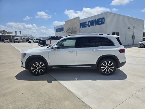 Used 2021 Mercedes-Benz GLB 250 image 6