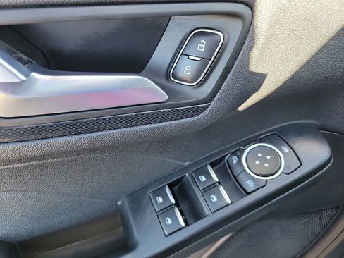 Used 2024 Ford Escape ST-Line image 9