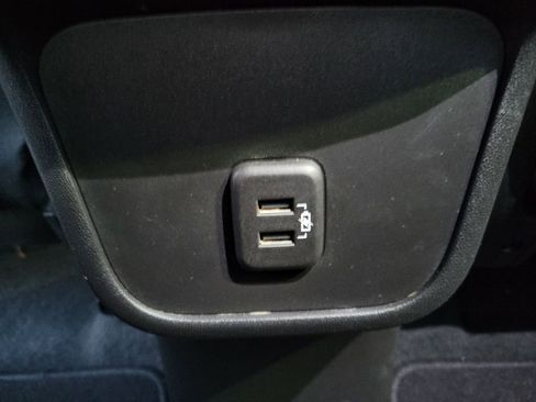 Used 2024 GMC Terrain SLE image 14