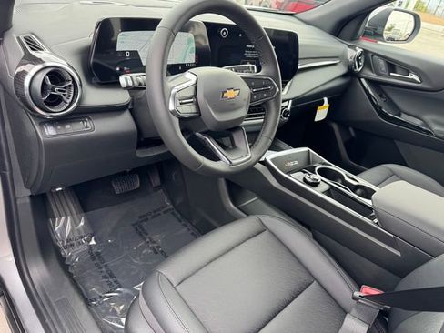 New 2026 Chevrolet Equinox LT w/ Convenience Package II image 12