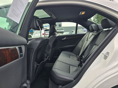 Used 2013 Mercedes-Benz C 250 Sedan image 4