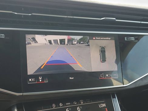 Used 2022 Audi Q8 Prestige AWD/4WD image 26