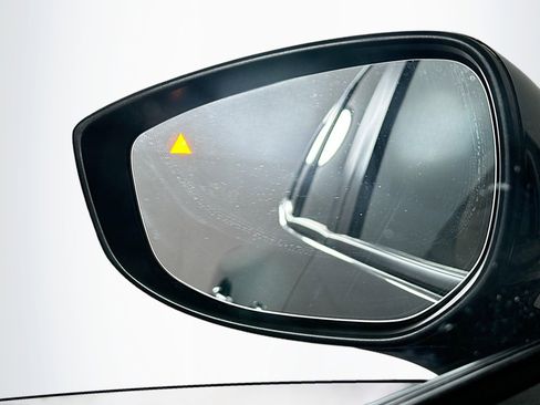 Used 2025 MAZDA CX-50 AWD 2.5 S w/ Premium Package image 16