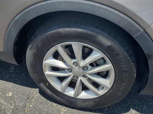 Used 2016 Kia Sorento FWD w/ LX Convenience Package image 8