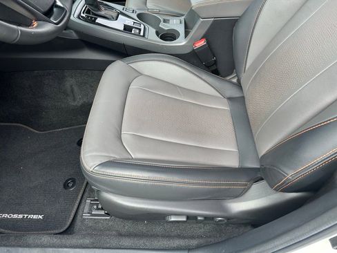 Used 2024 Subaru Crosstrek 2.5i Limited w/ Crosstrek Mirror Package image 22