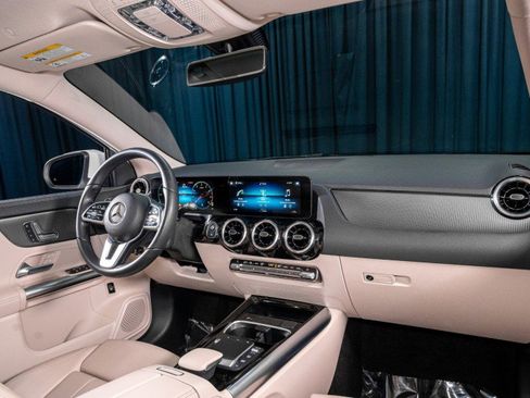 Certified 2023 Mercedes-Benz GLA 250 image 13