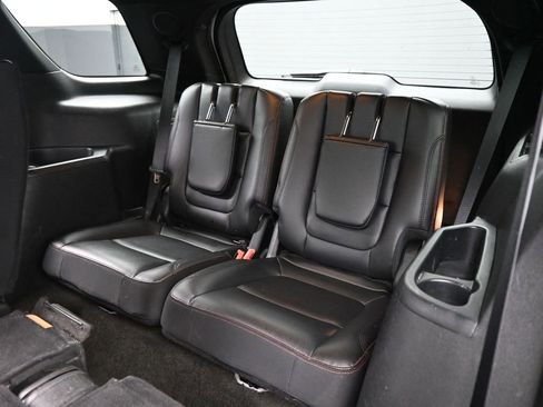 Certified 2018 Ford Explorer Sport image 24