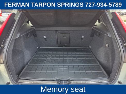 Certified 2023 Volvo XC40 B4 Plus w/ Protection Package Premier image 19