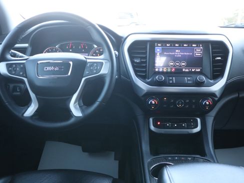 Used 2023 GMC Acadia SLT w/ Elevation Edition image 12