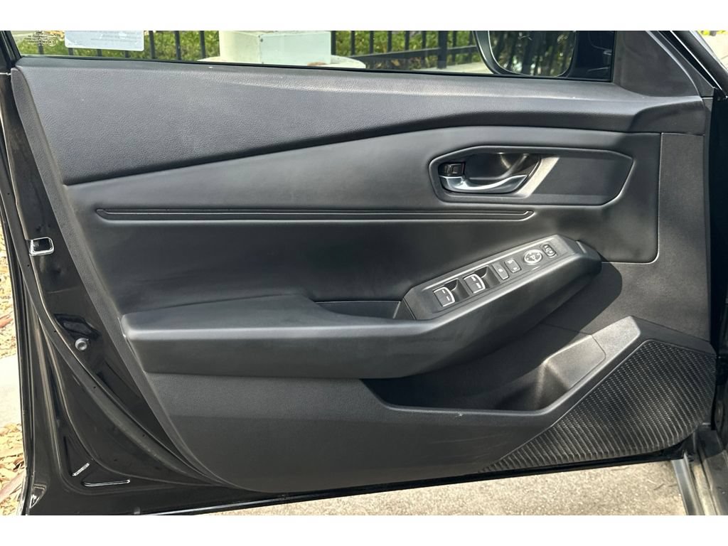 Used 2023 Honda Accord EX image 11