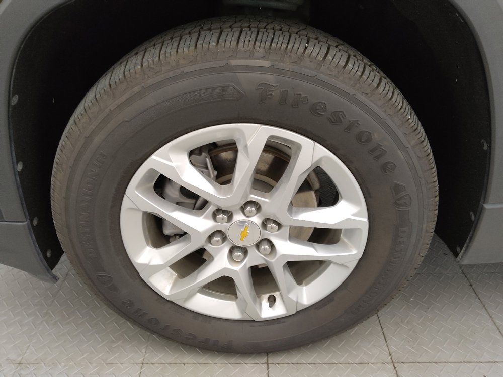 Used 2022 Chevrolet Traverse LS FWD image 31