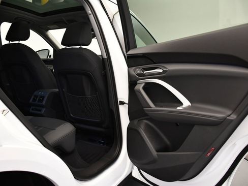 Used 2025 Audi Q5 Premium w/ Convenience Package image 51