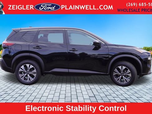 Used 2023 Nissan Rogue SV image 6