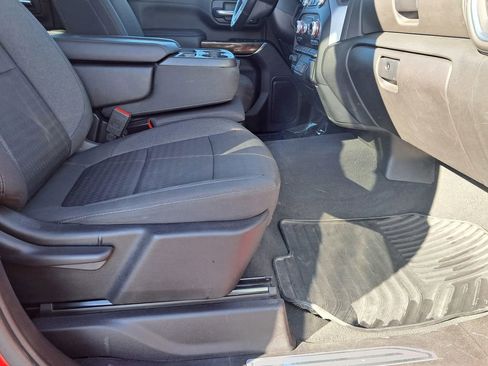 Used 2023 GMC Sierra 2500 SLE w/ SLE Value Package; image 17